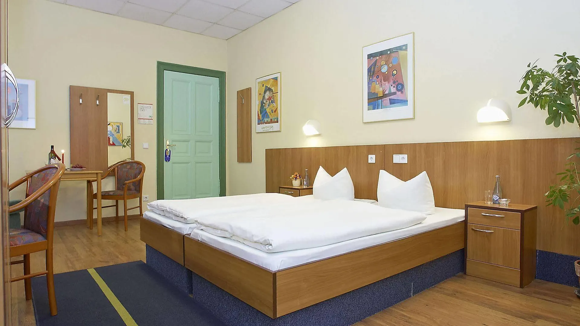 Junckers Hotel Berlin 3*,