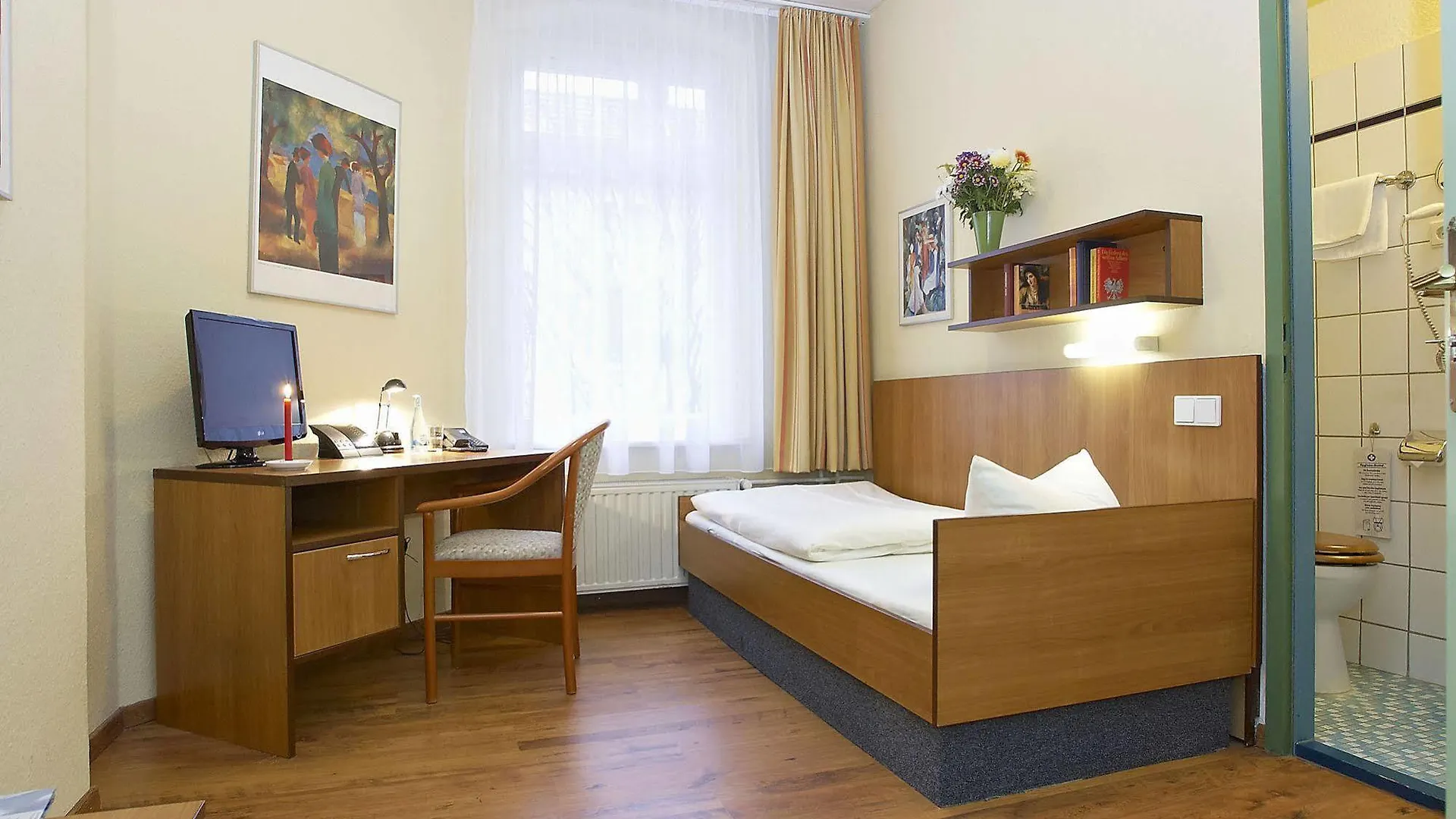 Junckers Hotel Berlin 3*,  Germany